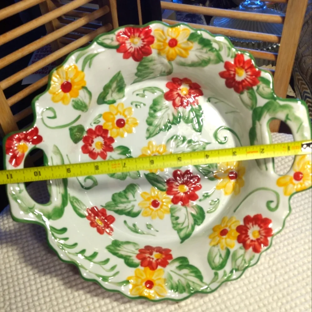 11' TEMP-TATIONS By Tara Casserole/Baking Dish in Red/Yellow Floral - 1QT.